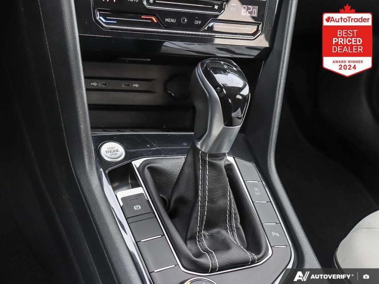 2025 Volkswagen Taos Comfortline 4dr All-Wheel Drive 4MOTION Photo