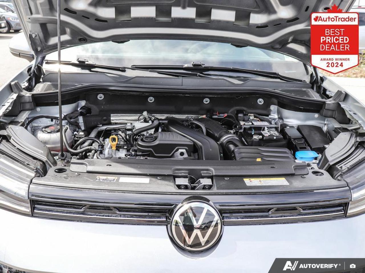 2025 Volkswagen Taos Comfortline 4dr All-Wheel Drive 4MOTION Photo