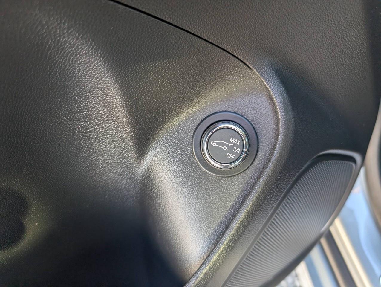 2023 Buick Encore GX Essence AWD Photo