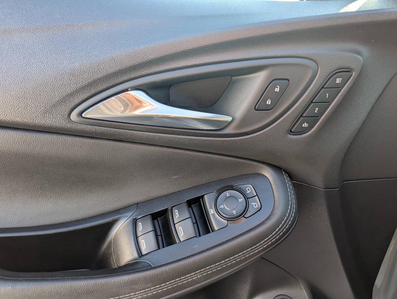 2023 Buick Encore GX Essence AWD Photo