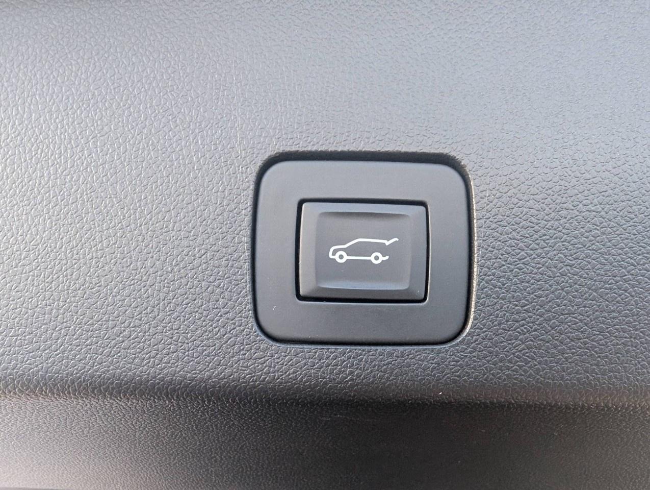 2023 Buick Encore GX Essence AWD Photo