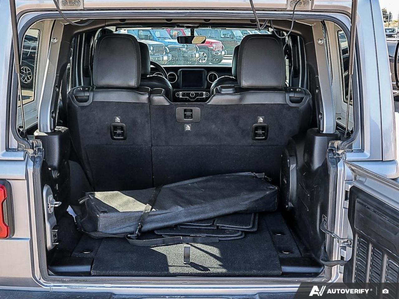 2018 Jeep WRANGLER UNLIMITED Sahara 4x4 Photo