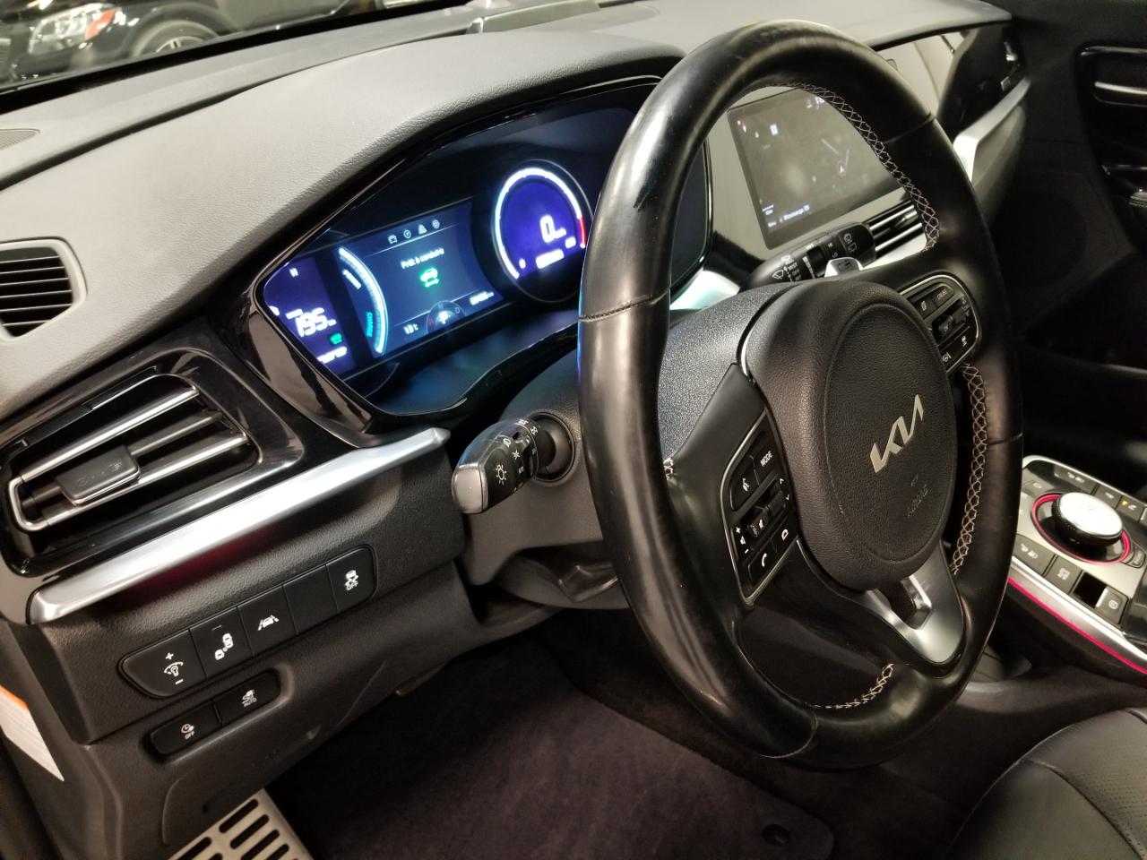 2022 Kia Niro EV SX Touring 4dr Front-Wheel Drive Sport Utility Photo