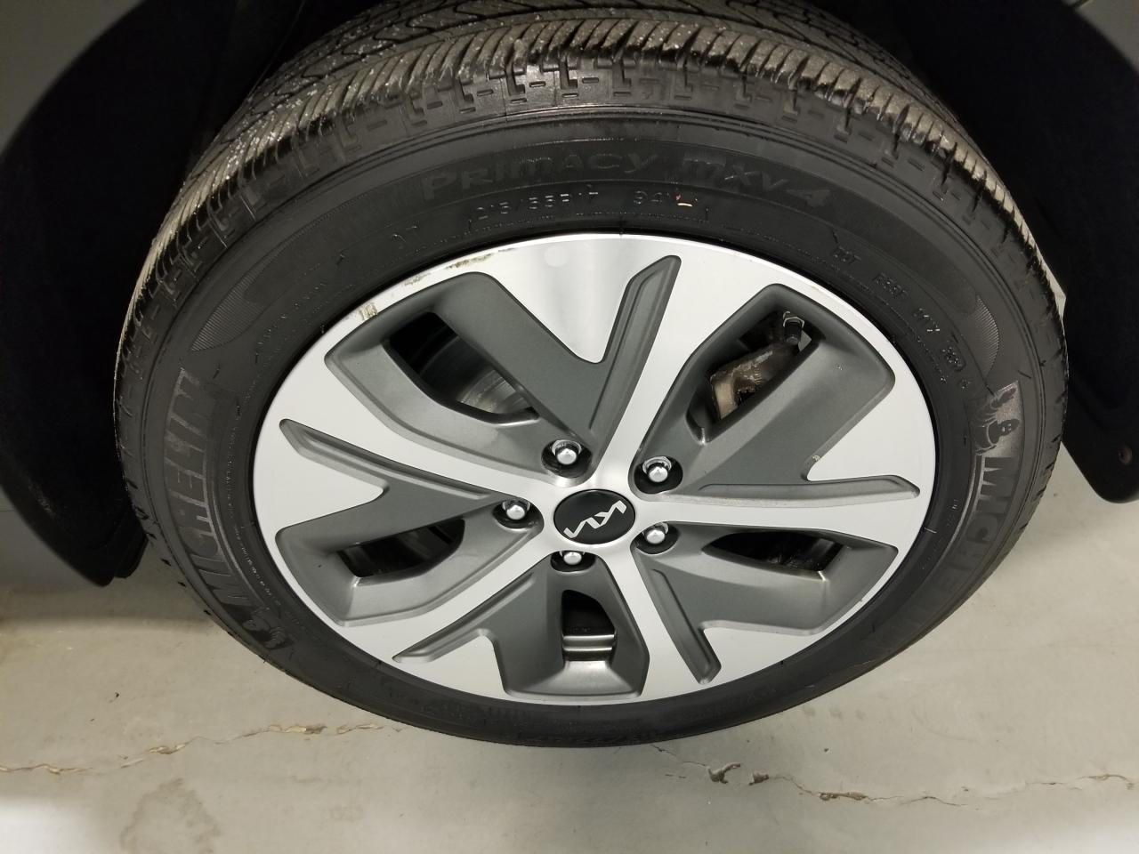 2022 Kia Niro EV SX Touring 4dr Front-Wheel Drive Sport Utility Photo