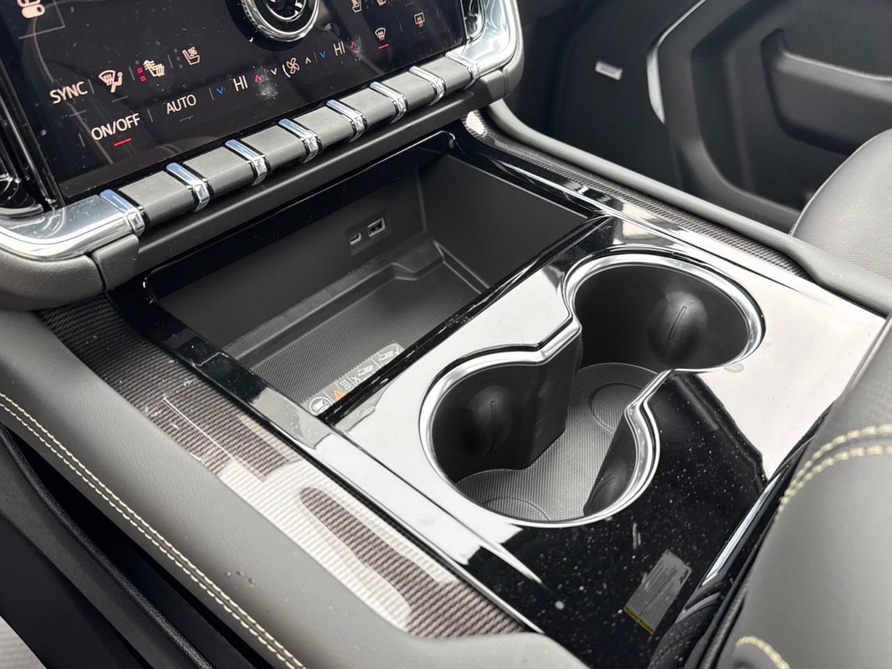 2026 GMC Yukon XL 4WD 4dr Elevation Photo