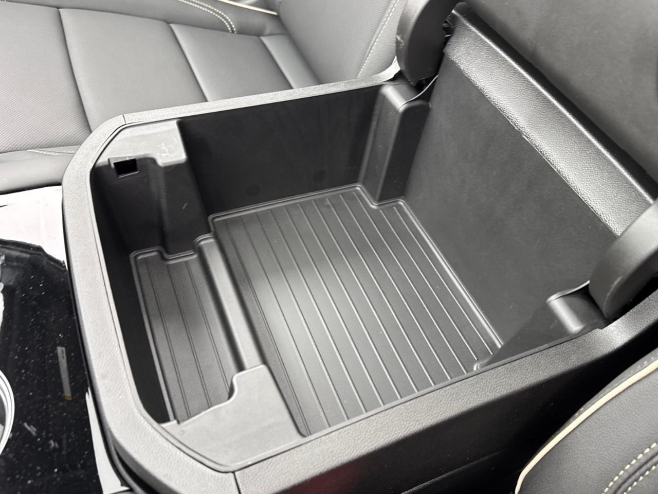 2026 GMC Yukon XL 4WD 4dr Elevation Photo