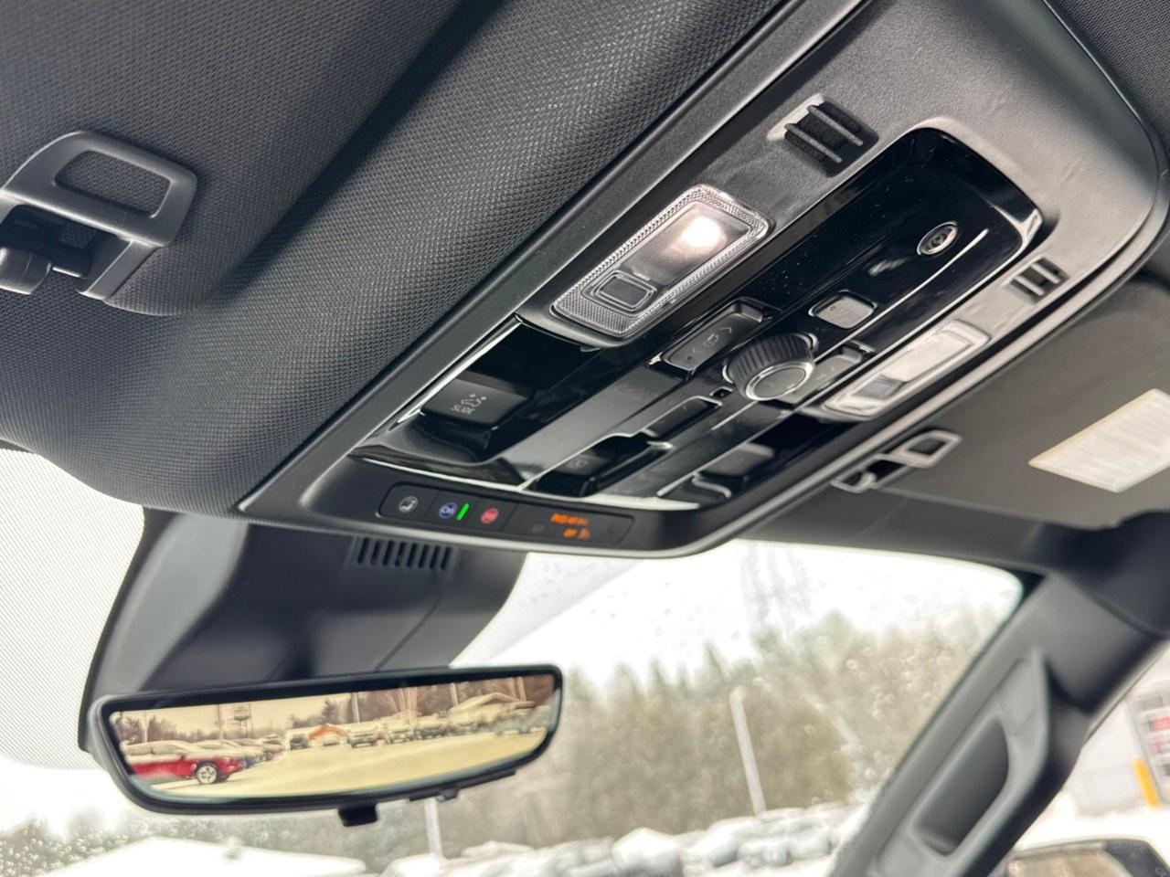 2026 GMC Yukon XL 4WD 4dr Elevation Photo