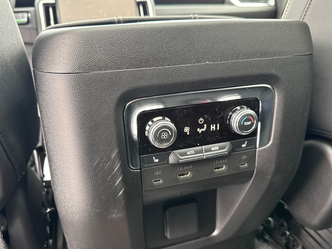 2026 GMC Yukon XL 4WD 4dr Elevation Photo