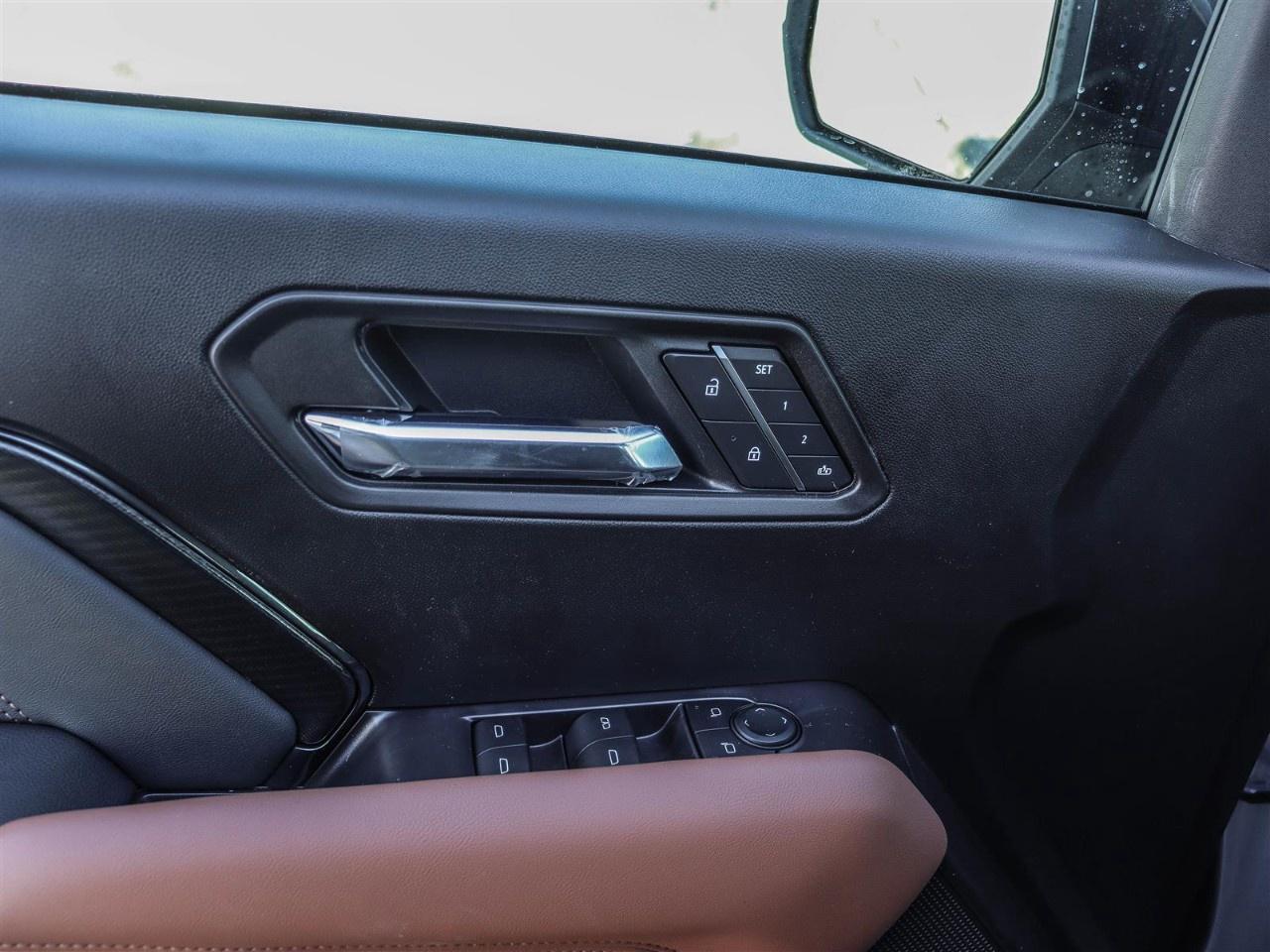 2026 GMC Canyon Crew Cab Short Box 4-Wheel Drive AT4 Photo