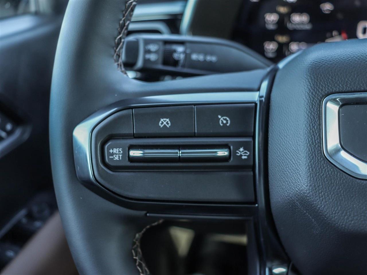 2026 GMC Canyon Crew Cab Short Box 4-Wheel Drive AT4 Photo