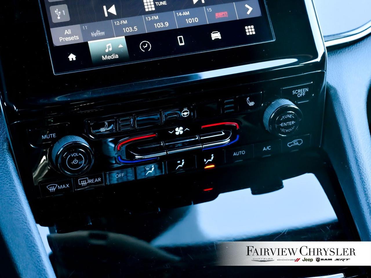 2023 Jeep Grand Cherokee L Laredo SUNROOF   PWR TAILGATE   CARPLAY   HEATED S Photo