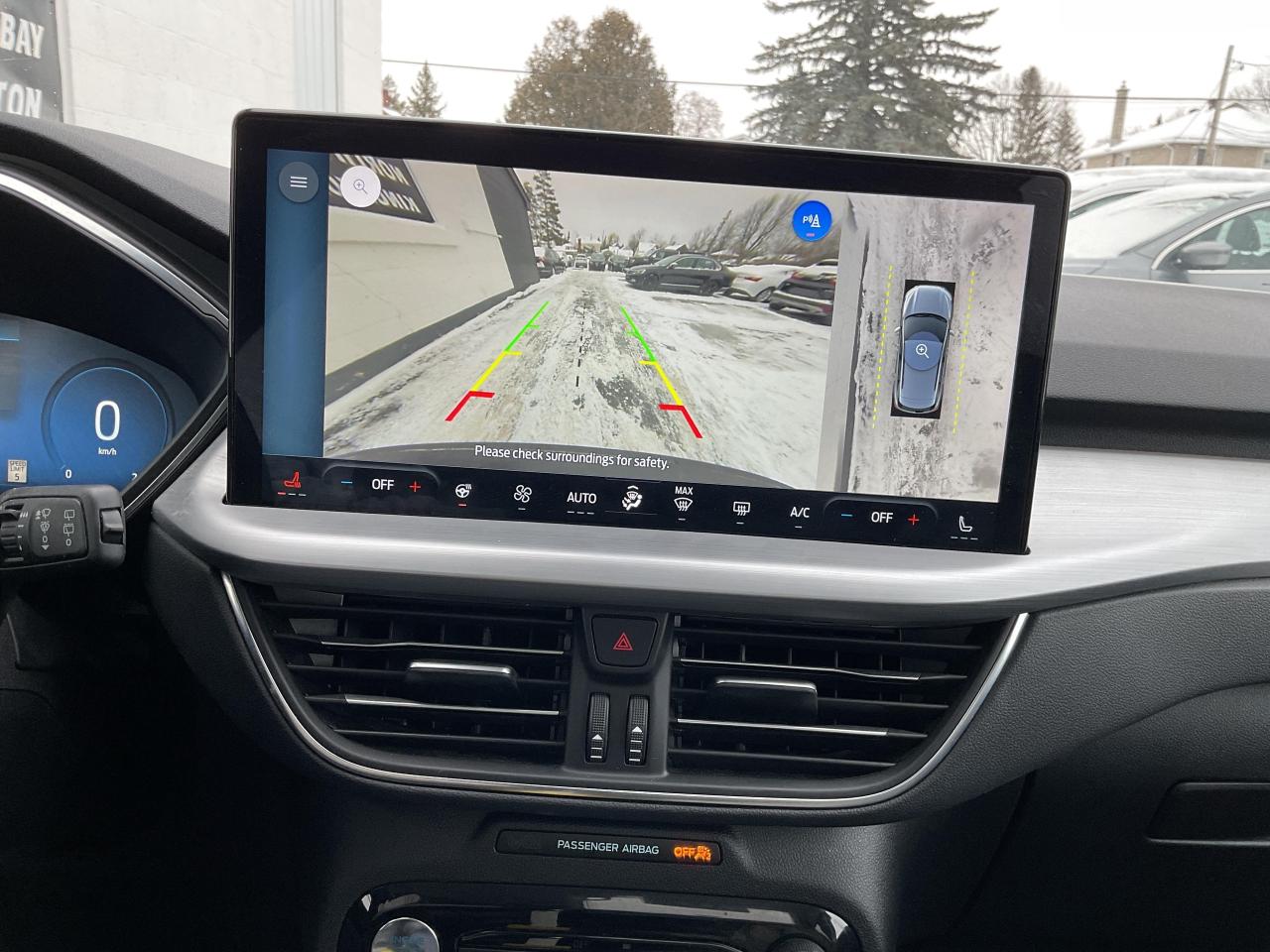 2024 Ford Escape Platinum 4dr All-Wheel Drive Photo