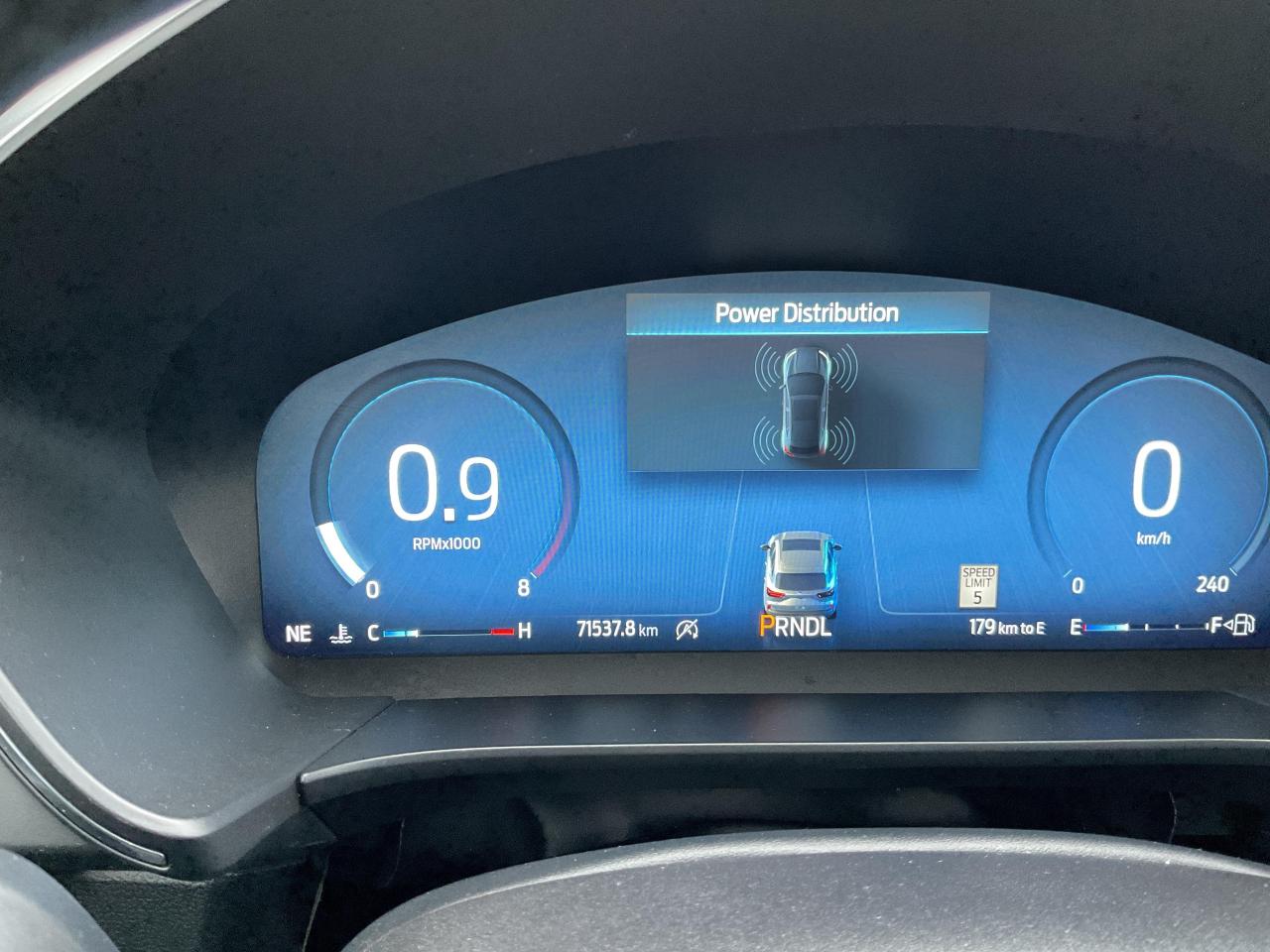 2024 Ford Escape Platinum 4dr All-Wheel Drive Photo