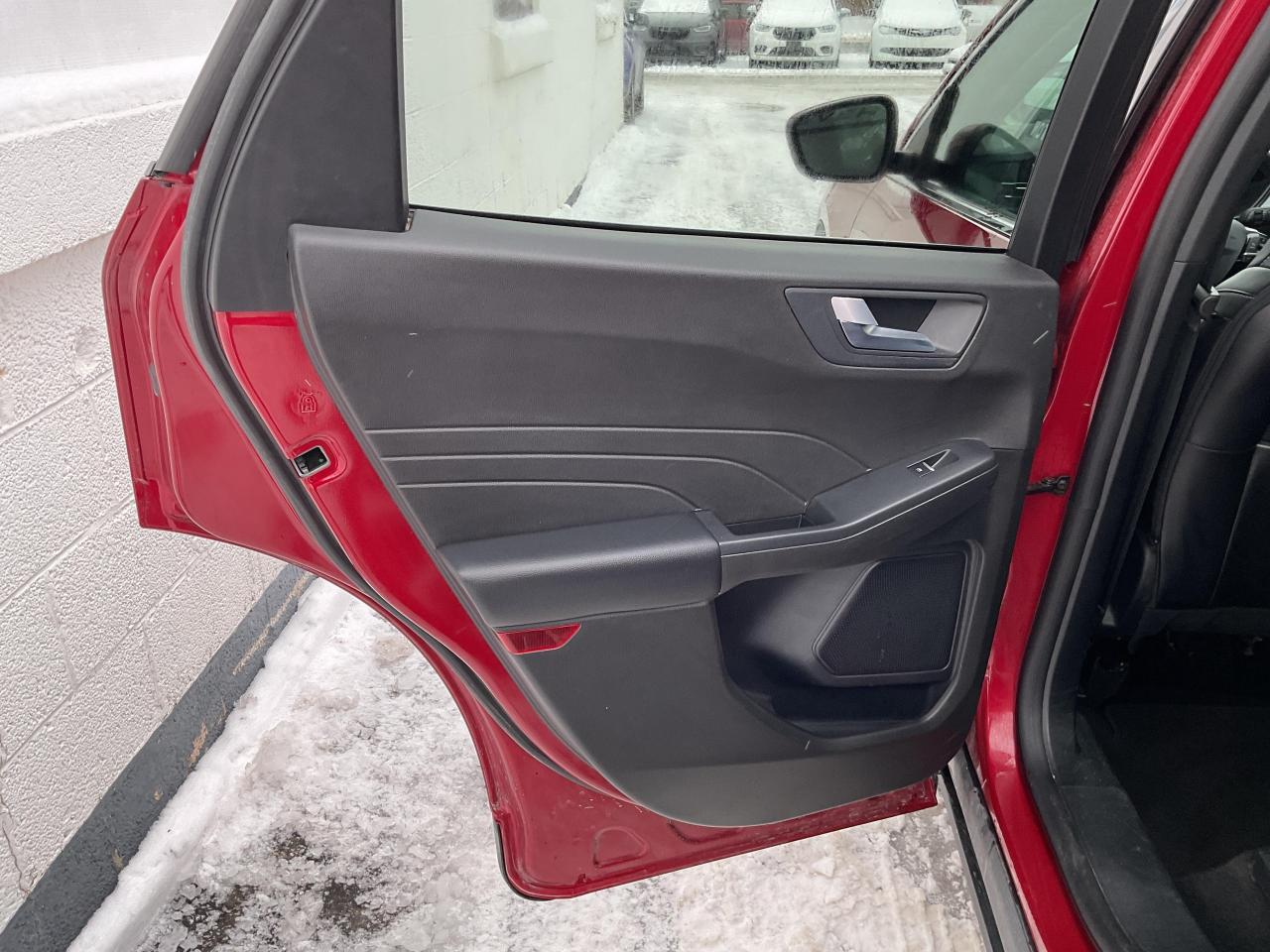 2024 Ford Escape Platinum 4dr All-Wheel Drive Photo