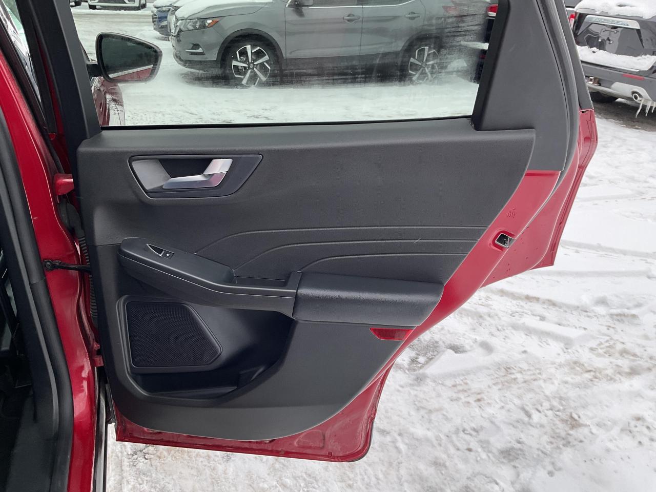 2024 Ford Escape Platinum 4dr All-Wheel Drive Photo