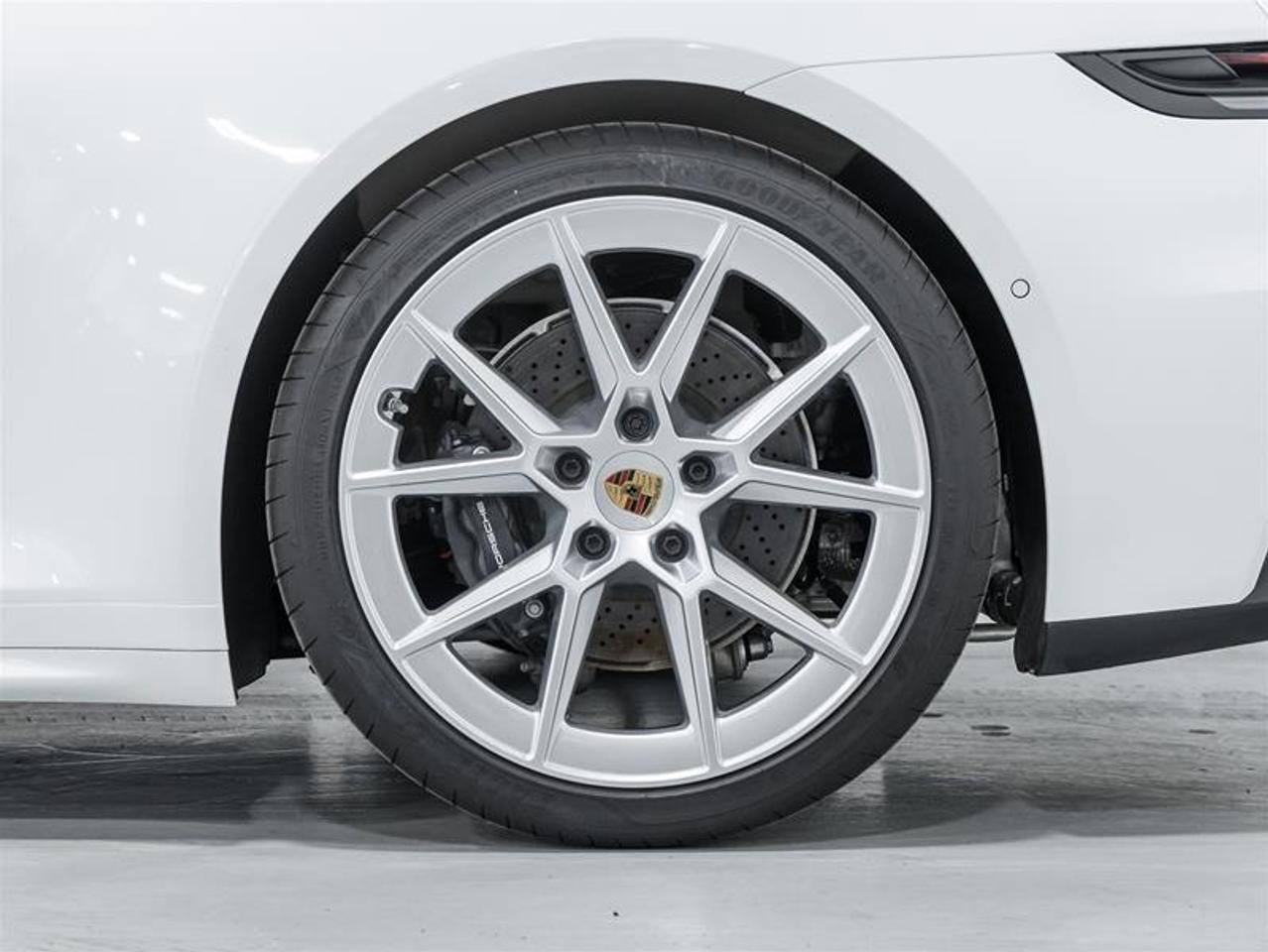2025 Porsche 911  Photo