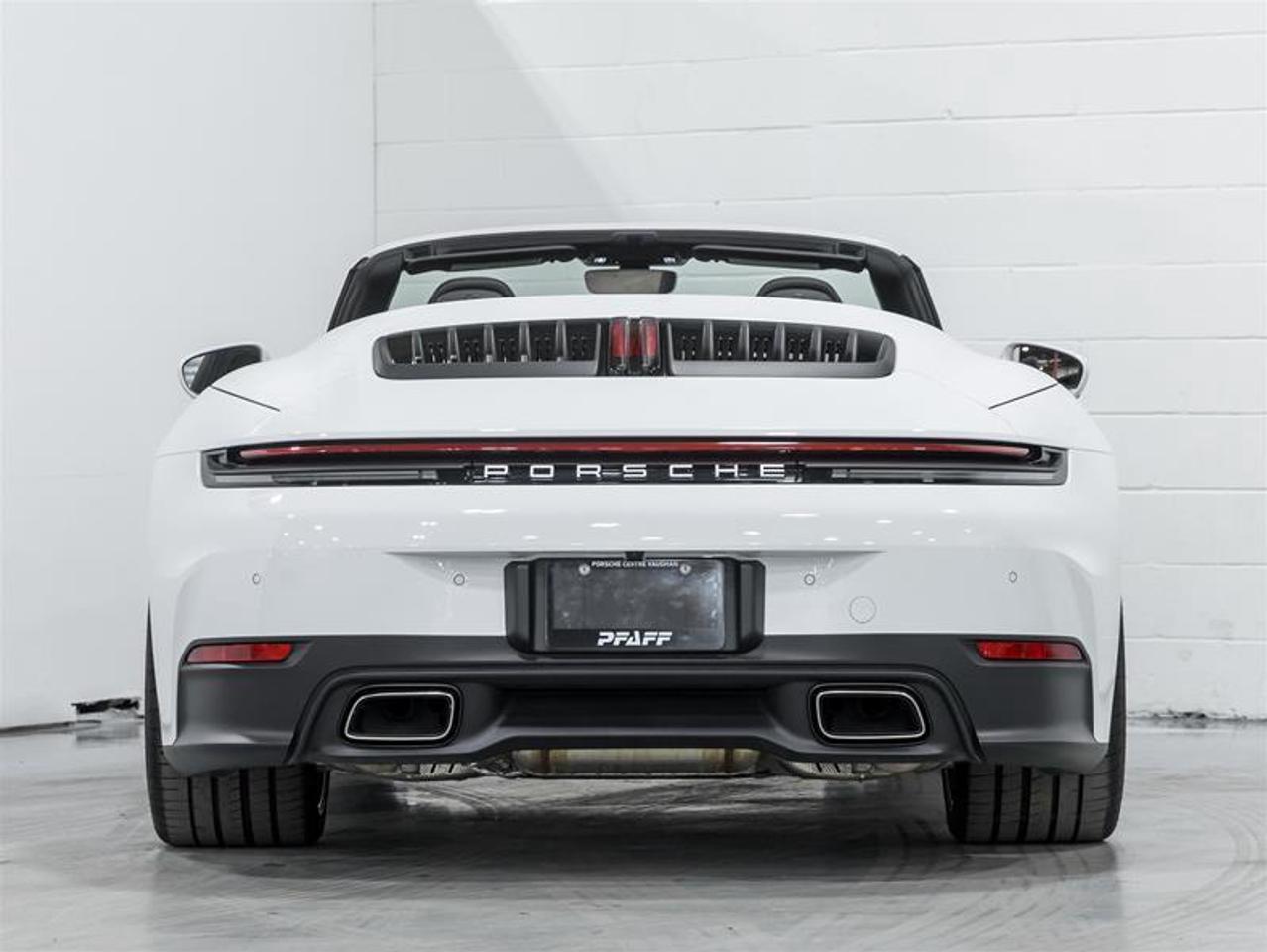 2025 Porsche 911  Photo