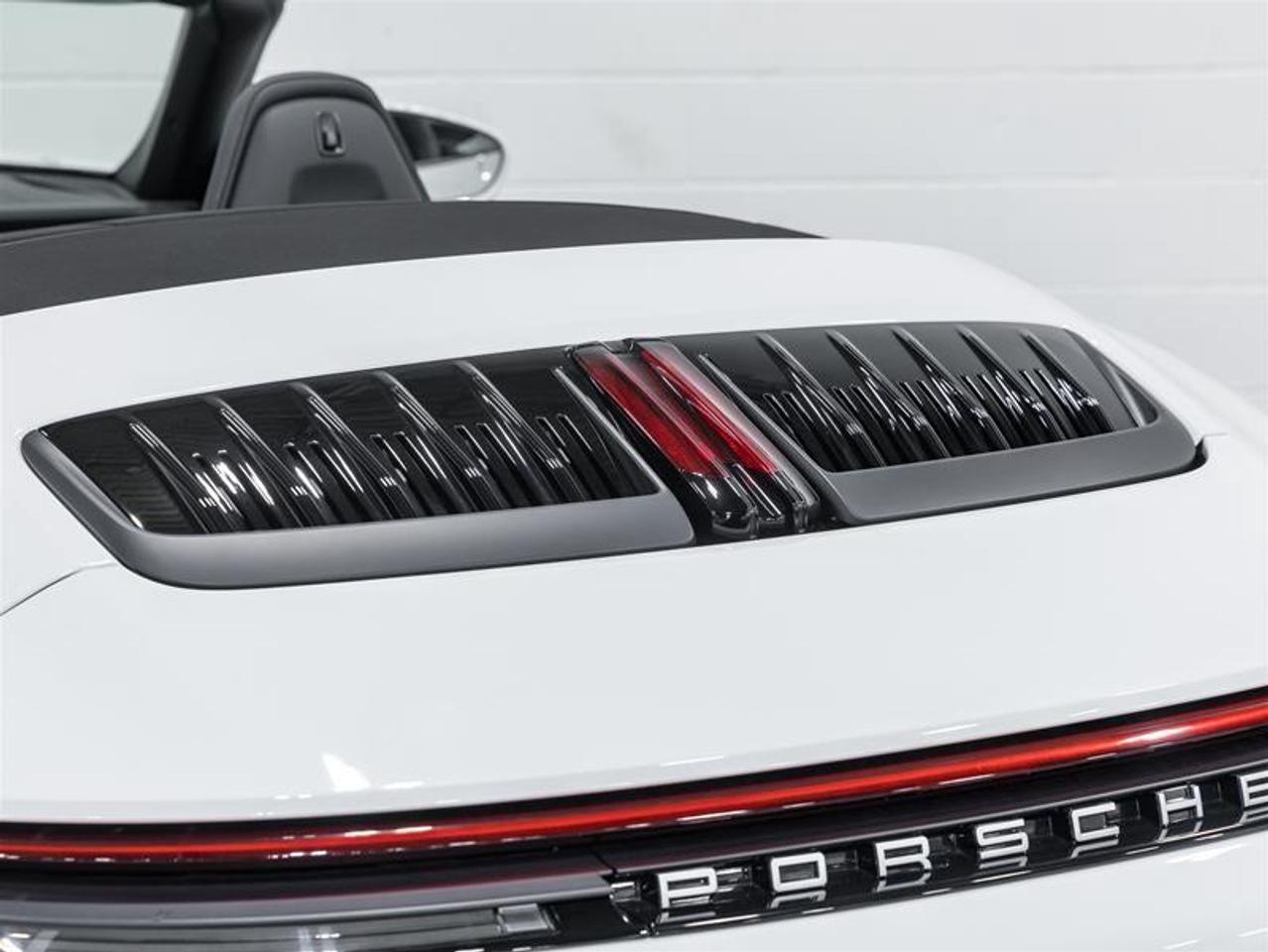 2025 Porsche 911  Photo