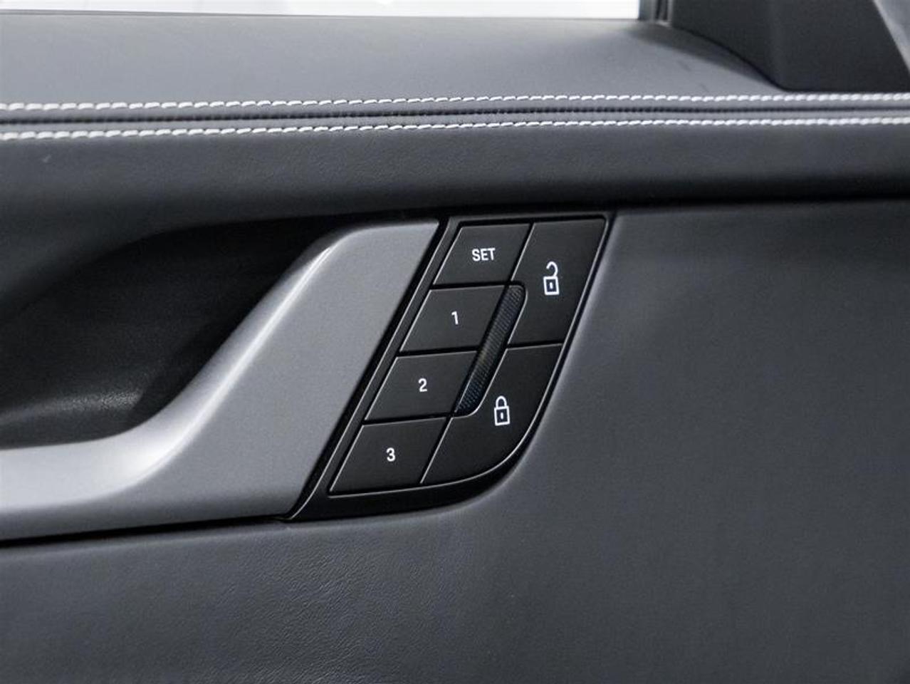 2025 Porsche 911  Photo