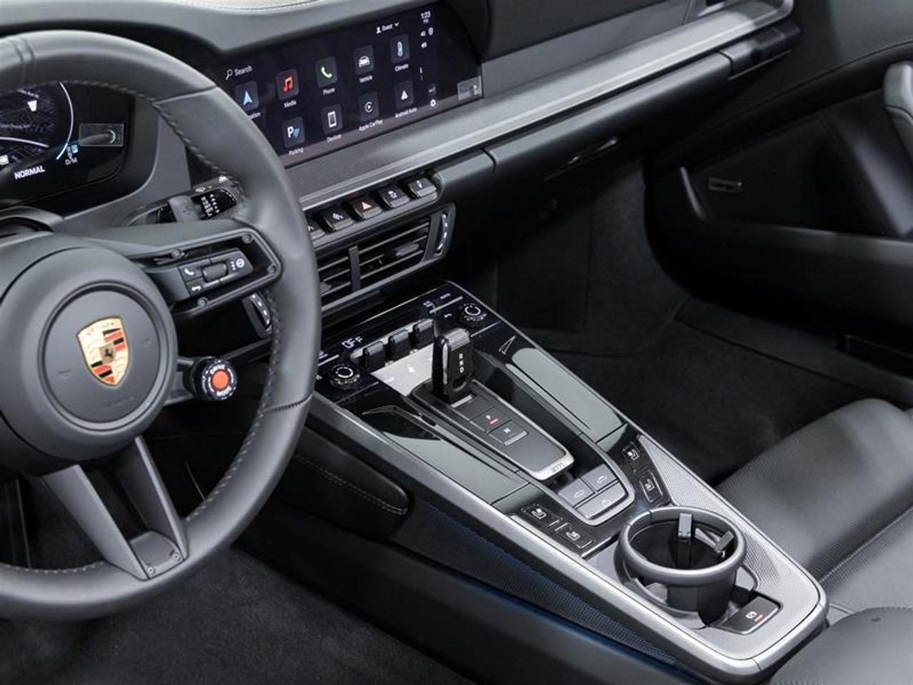 2025 Porsche 911  Photo
