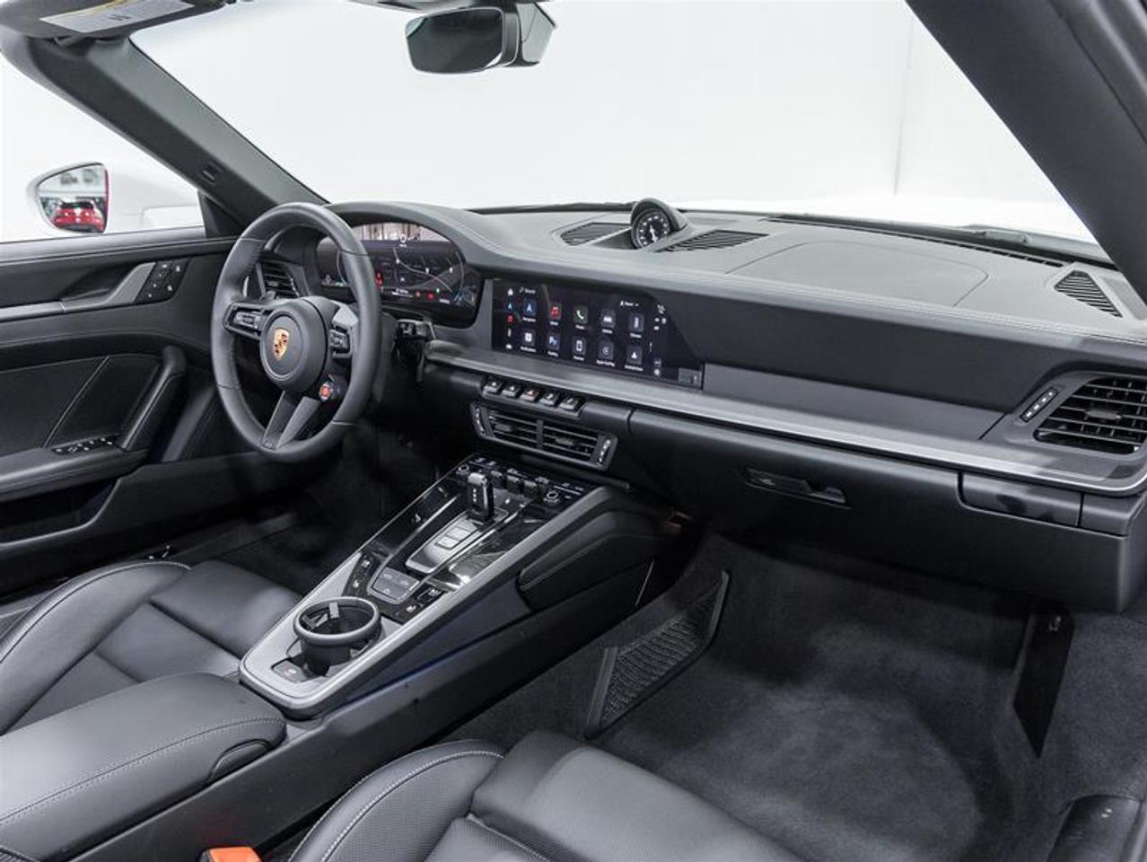 2025 Porsche 911  Photo