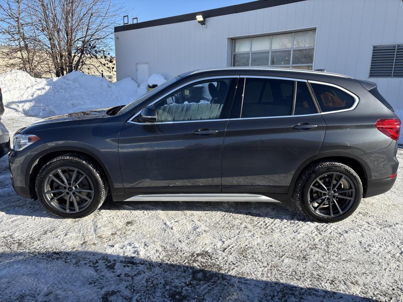 2019 BMW X1 xDrive28i AWD Photo