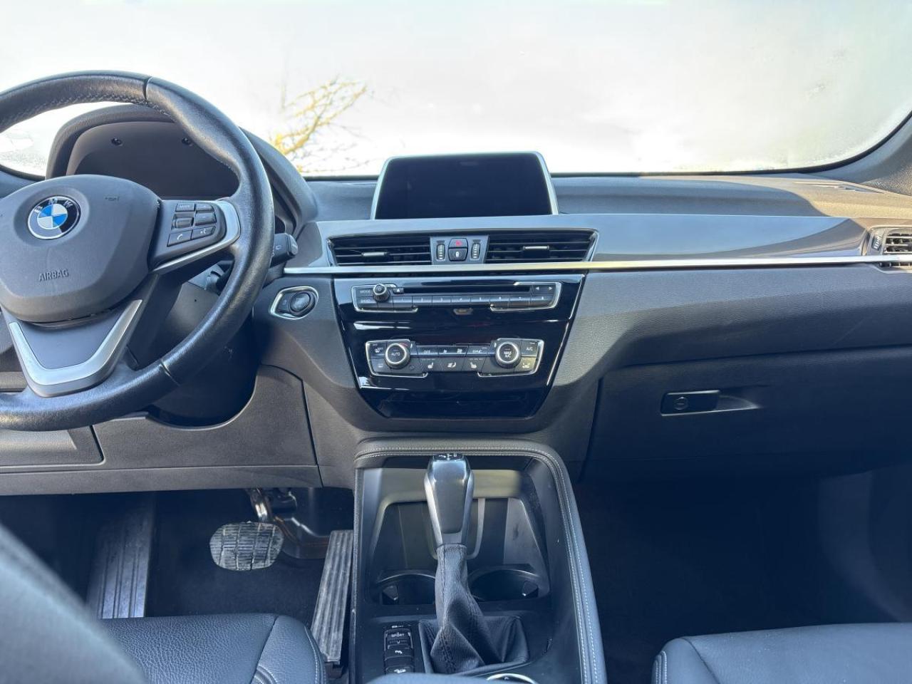 2019 BMW X1 xDrive28i AWD Photo