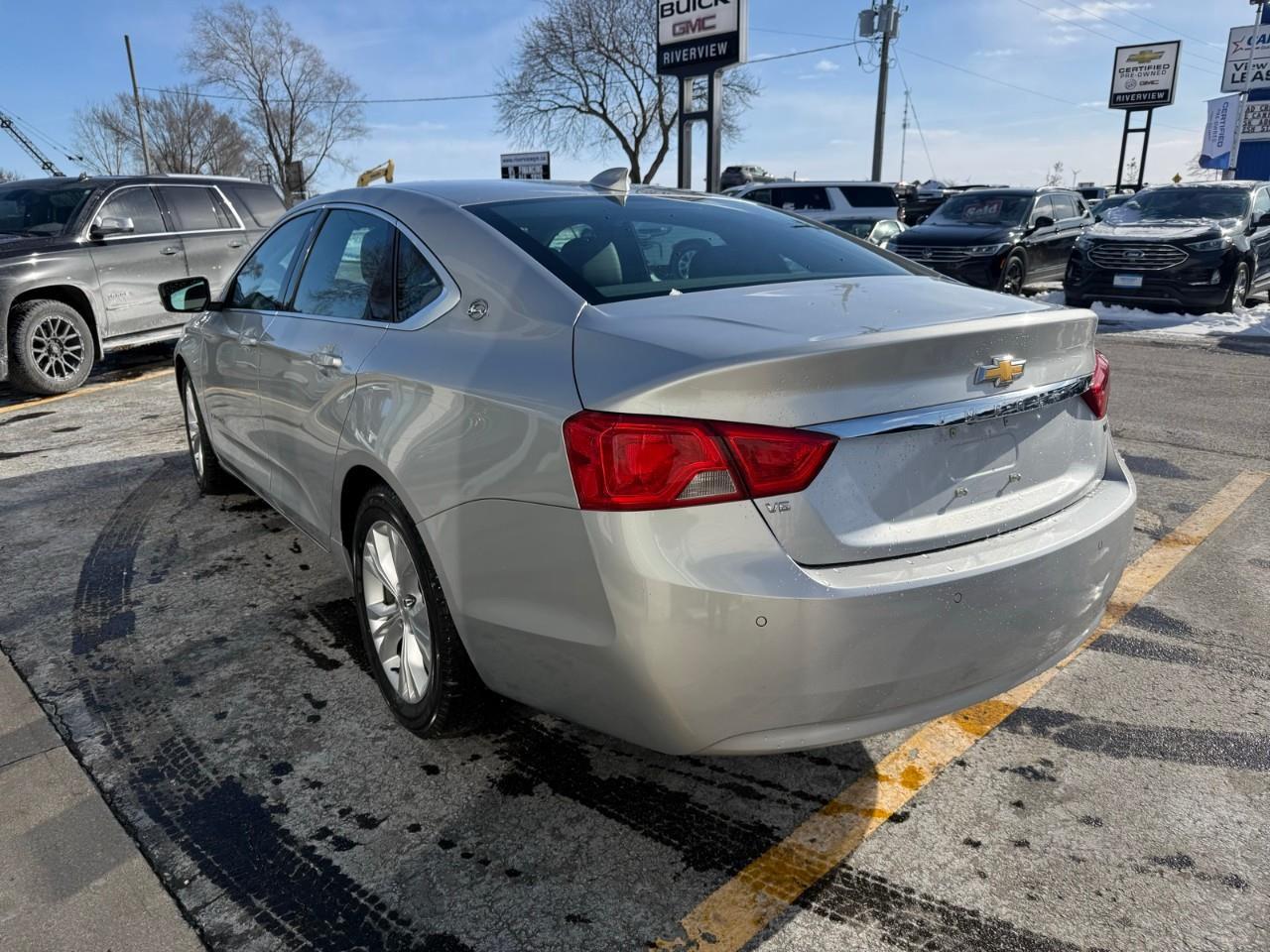 2015 Chevrolet Impala LT 2LT 4dr Sedan Photo