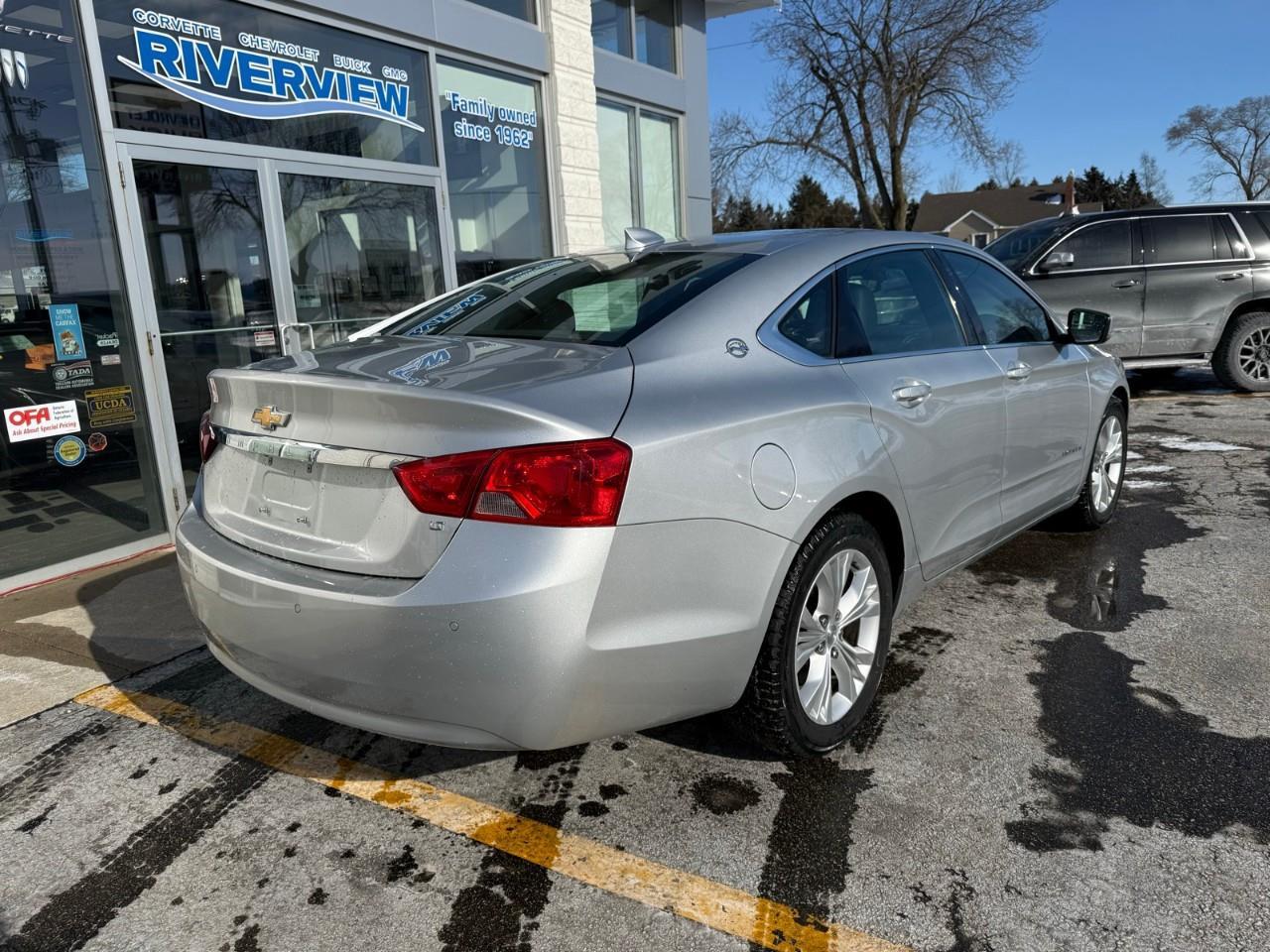 2015 Chevrolet Impala LT 2LT 4dr Sedan Photo