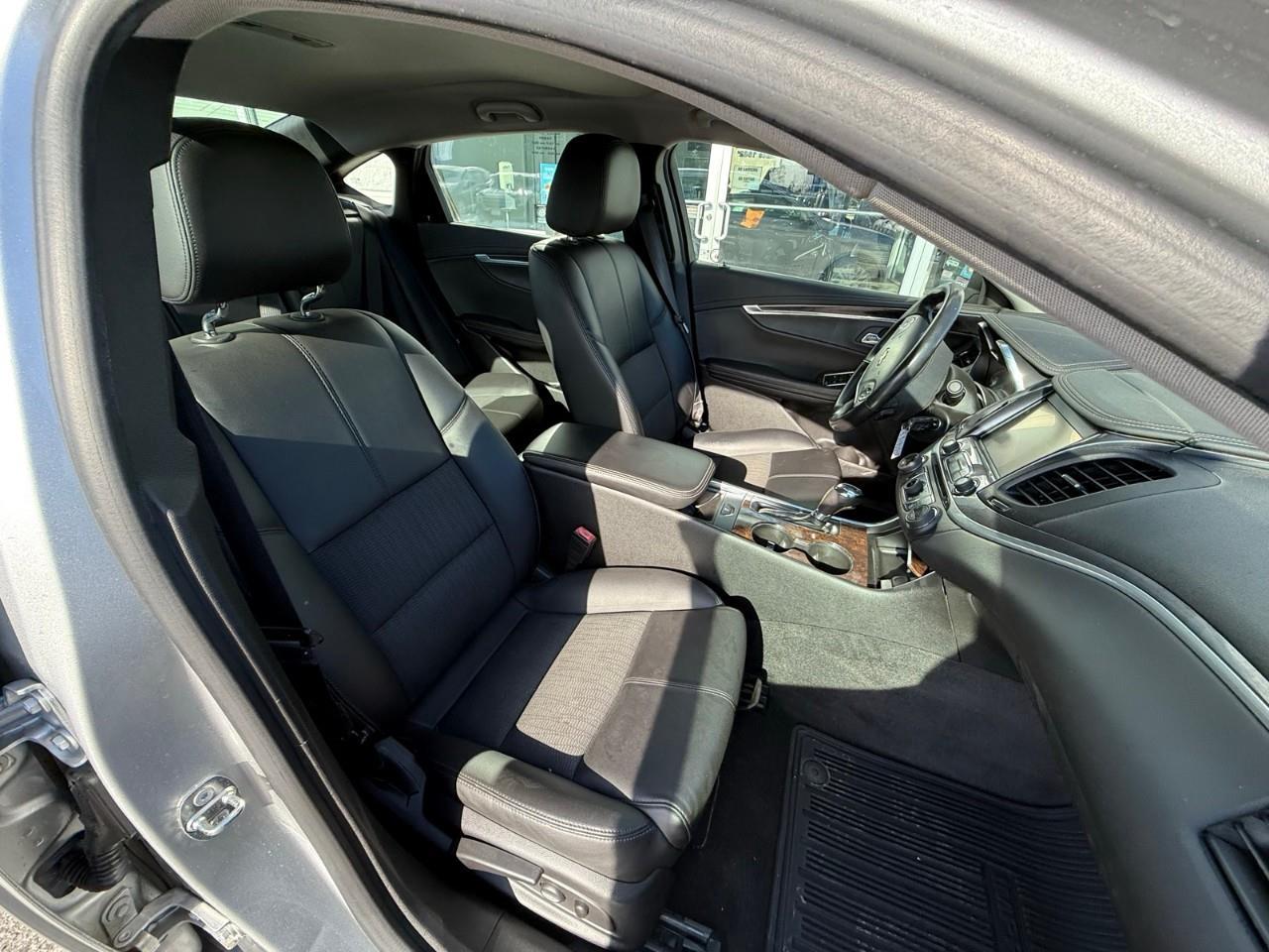 2015 Chevrolet Impala LT 2LT 4dr Sedan Photo