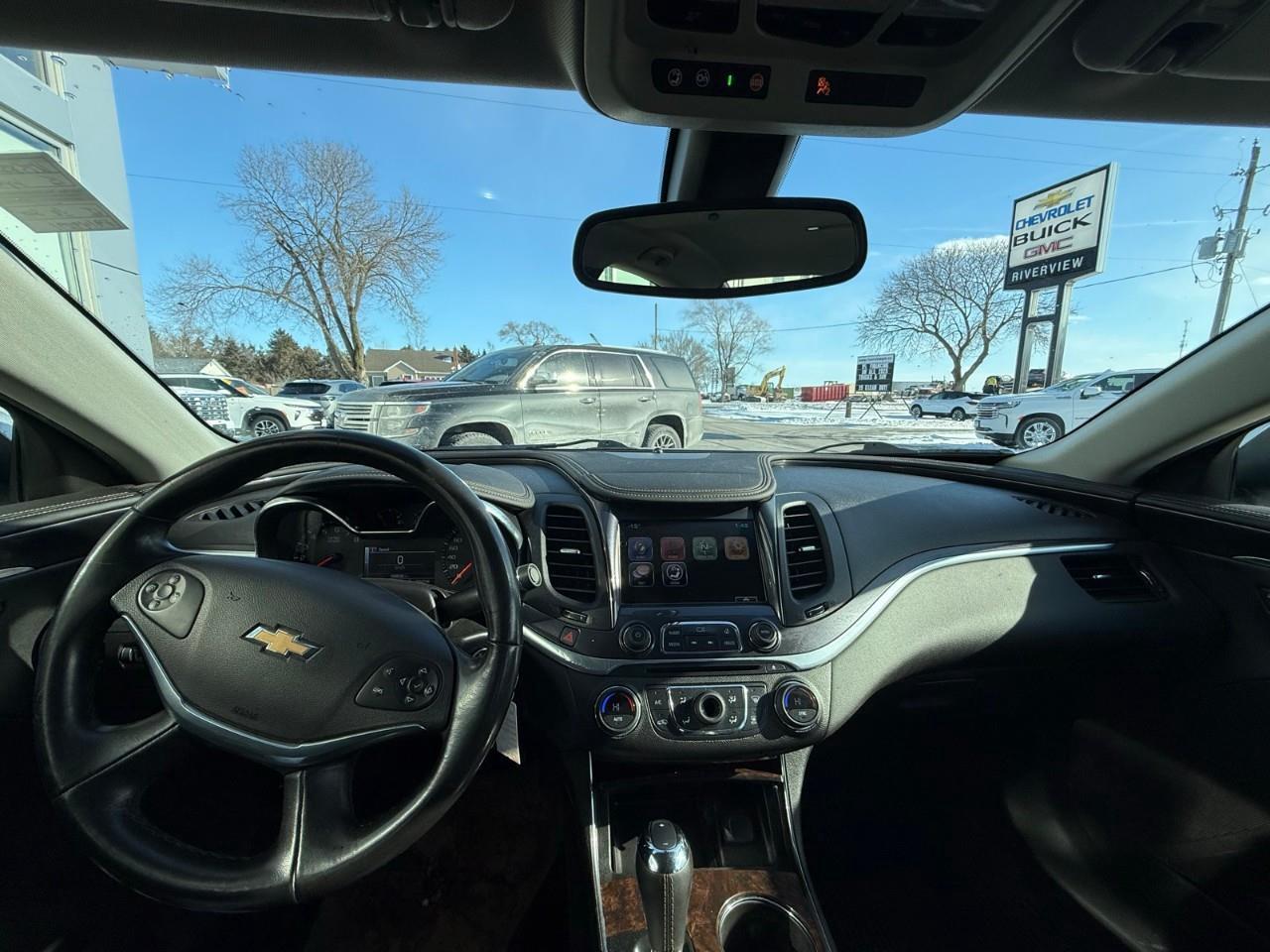 2015 Chevrolet Impala LT 2LT 4dr Sedan Photo