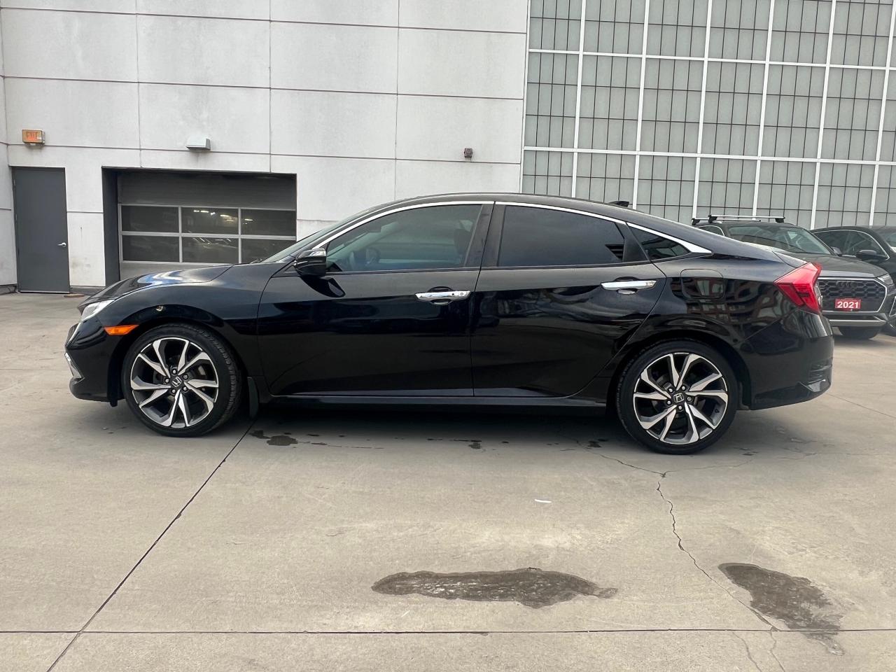 2020 Honda Civic Touring 4dr Sedan Photo