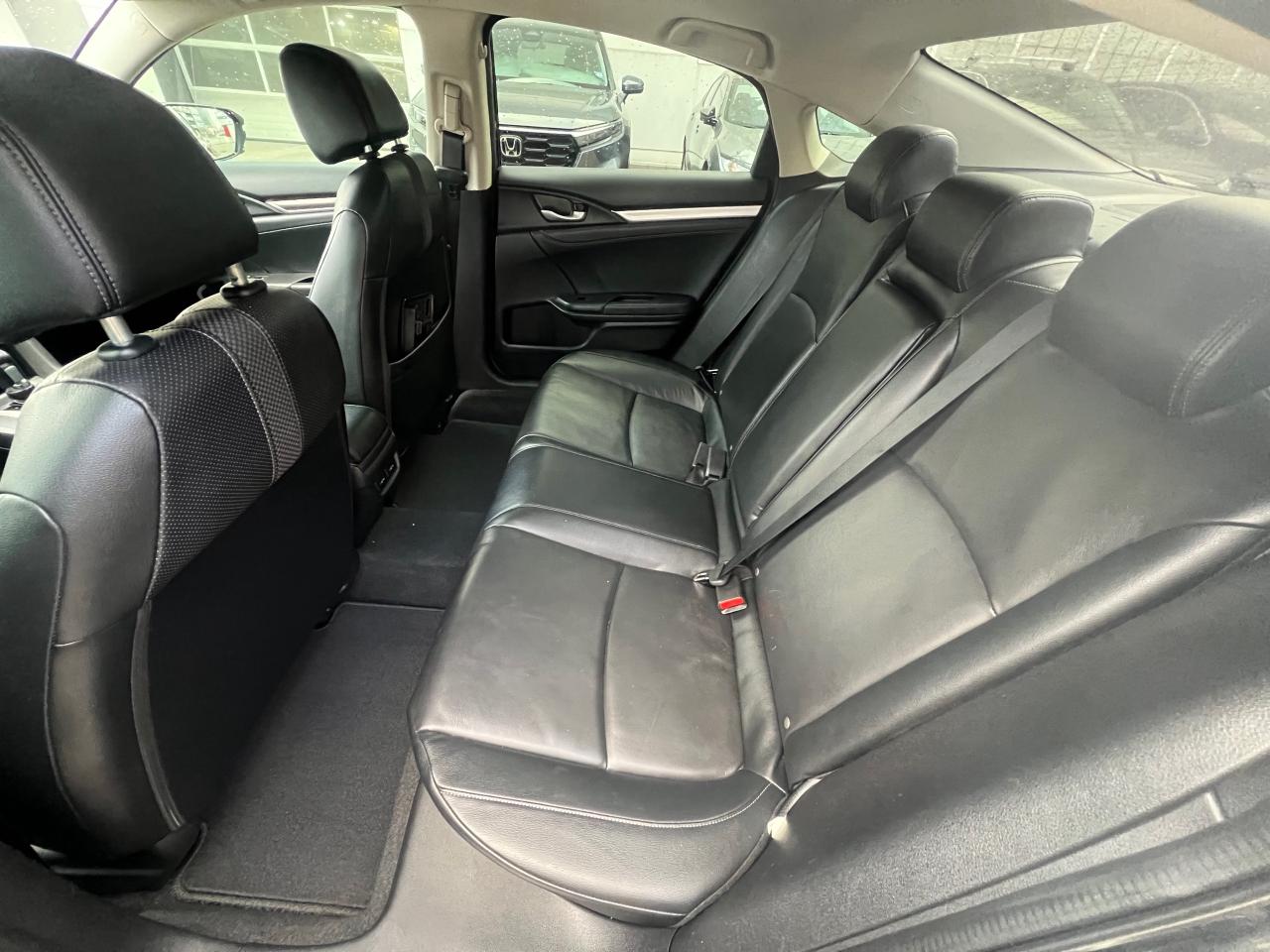 2020 Honda Civic Touring 4dr Sedan Photo