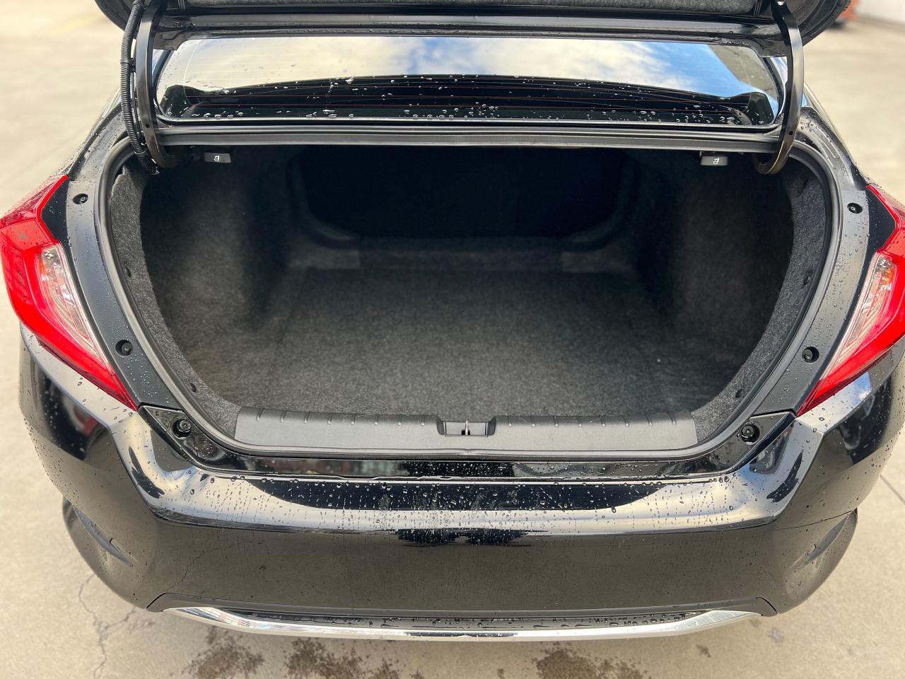 2020 Honda Civic Touring 4dr Sedan Photo