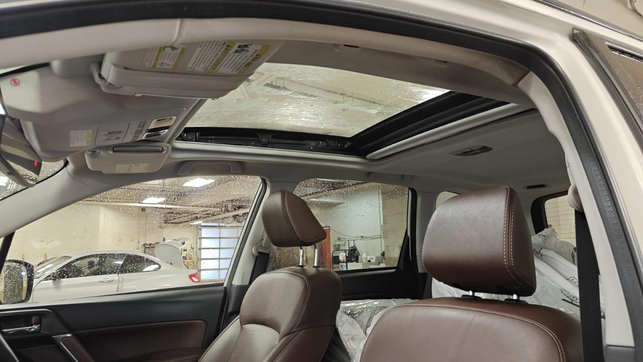 2017 Subaru Forester 2.5i Limited w/Technology Package Option (CVT) 4dr All-Wheel Drive Photo