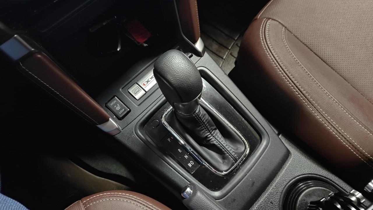 2017 Subaru Forester 2.5i Limited w/Technology Package Option (CVT) 4dr All-Wheel Drive Photo