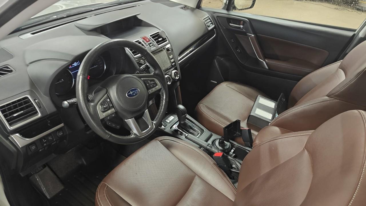 2017 Subaru Forester 2.5i Limited w/Technology Package Option (CVT) 4dr All-Wheel Drive Photo