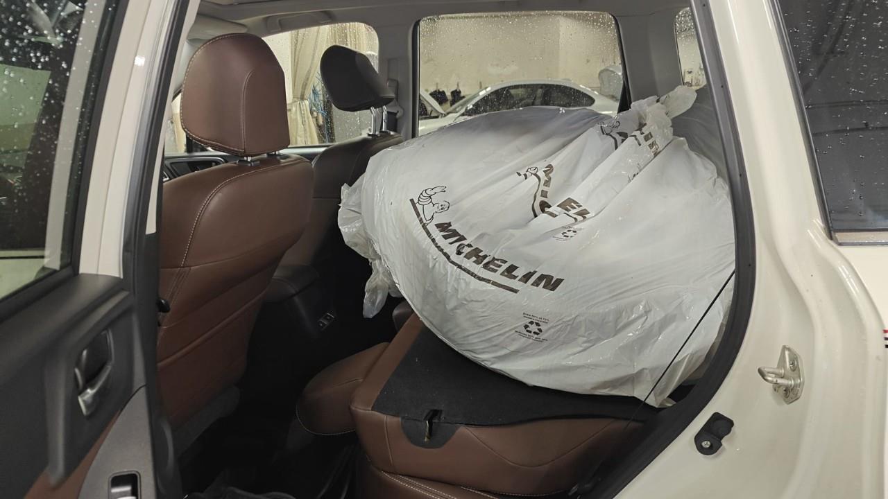 2017 Subaru Forester 2.5i Limited w/Technology Package Option (CVT) 4dr All-Wheel Drive Photo