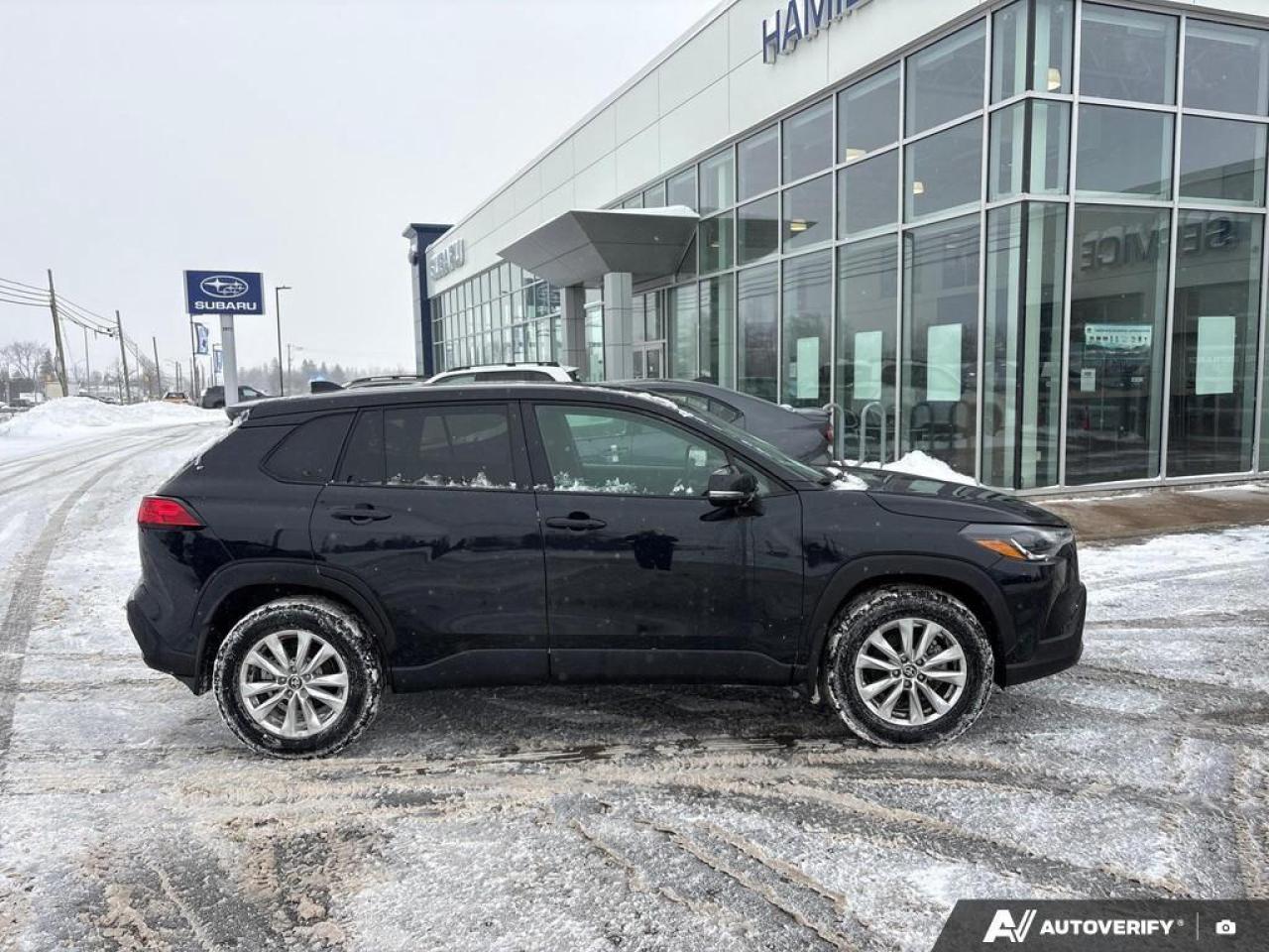 2025 Toyota Corolla Cross LE 4dr All-Wheel Drive Photo2