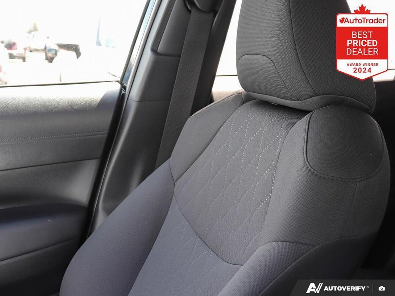 2025 Toyota Corolla Cross LE 4dr All-Wheel Drive Photo