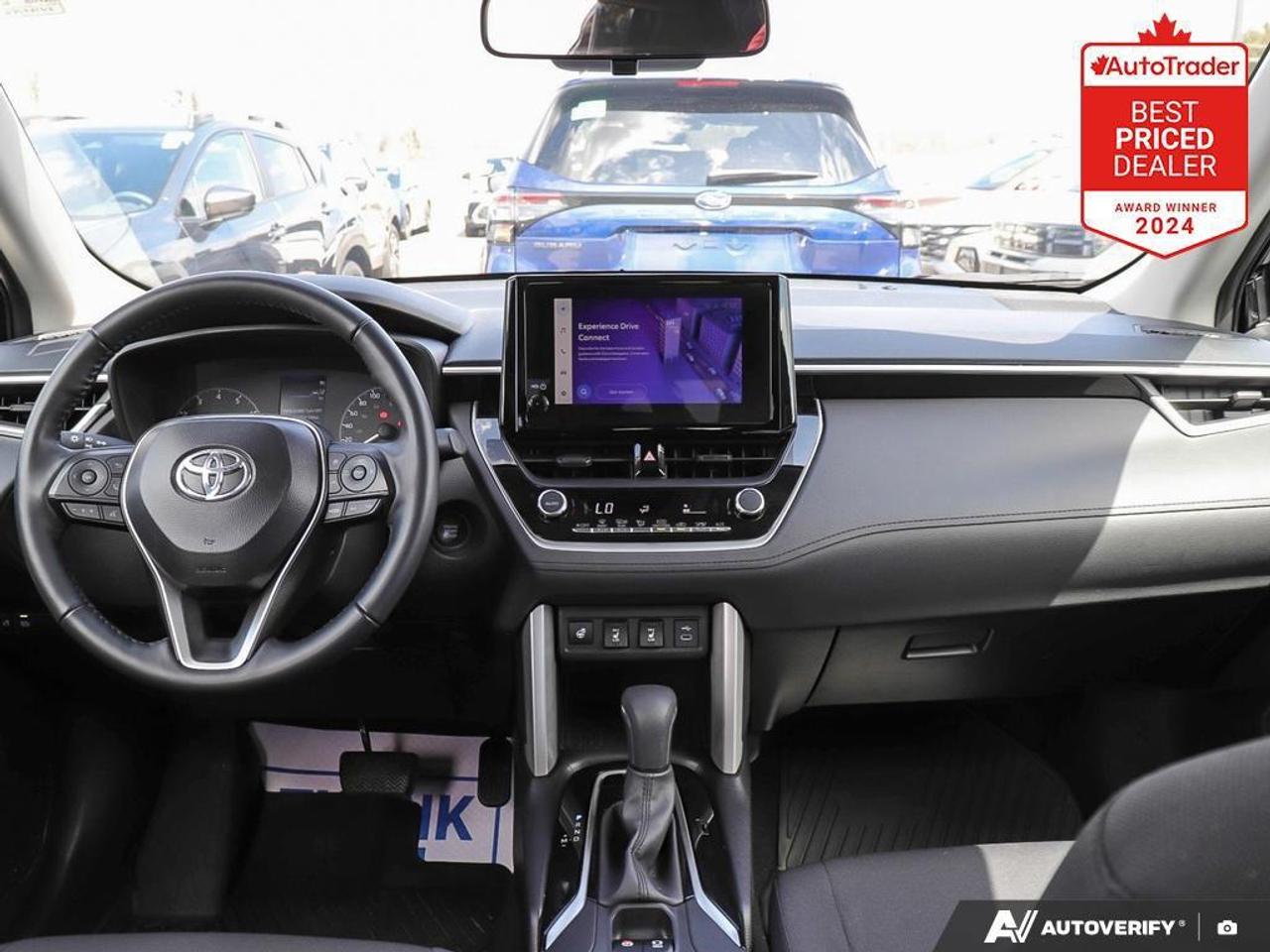 2025 Toyota Corolla Cross LE 4dr All-Wheel Drive Photo