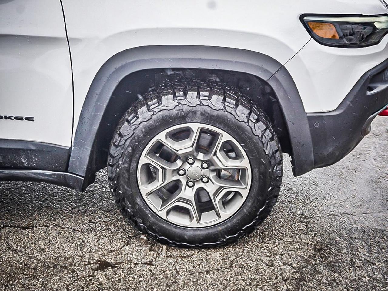 2020 Jeep Cherokee  Photo