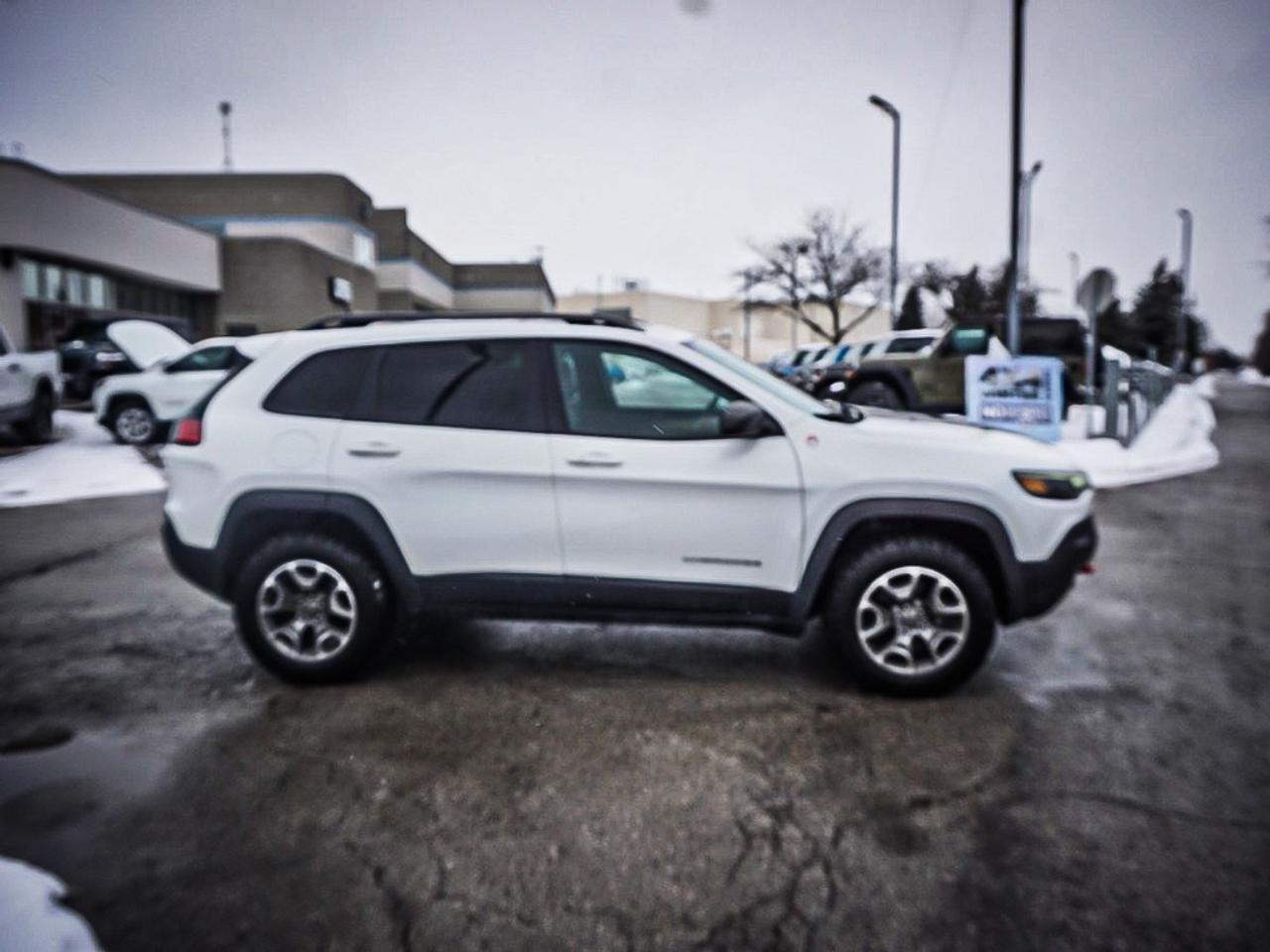 2020 Jeep Cherokee  Photo