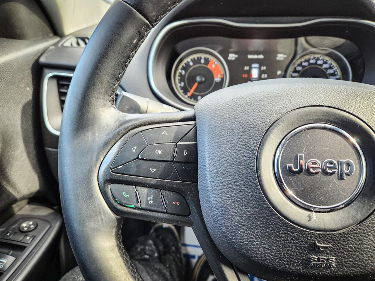 2020 Jeep Cherokee  Photo