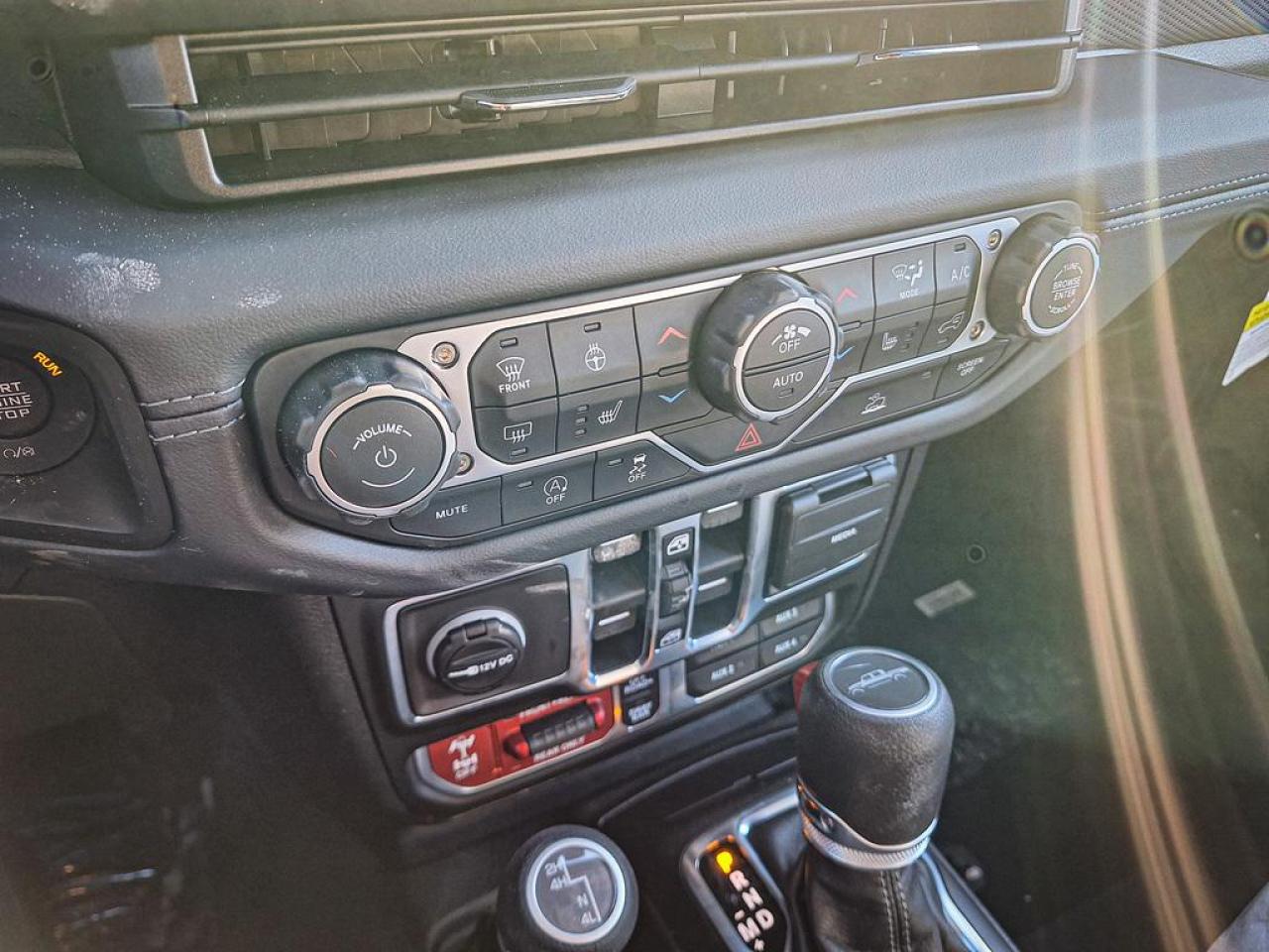 2026 Jeep Gladiator  Photo