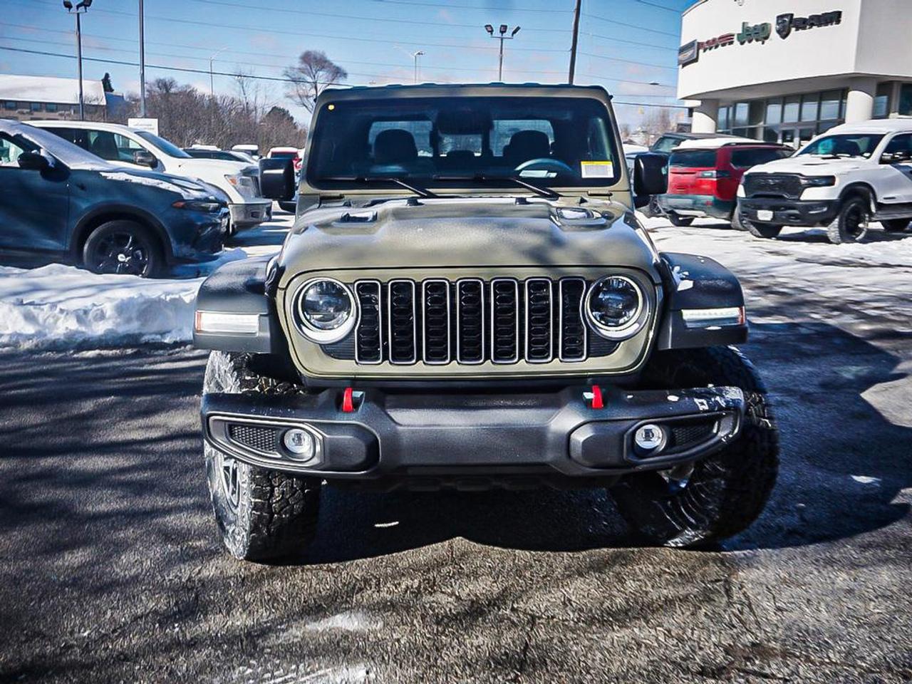 2026 Jeep Gladiator  Photo2
