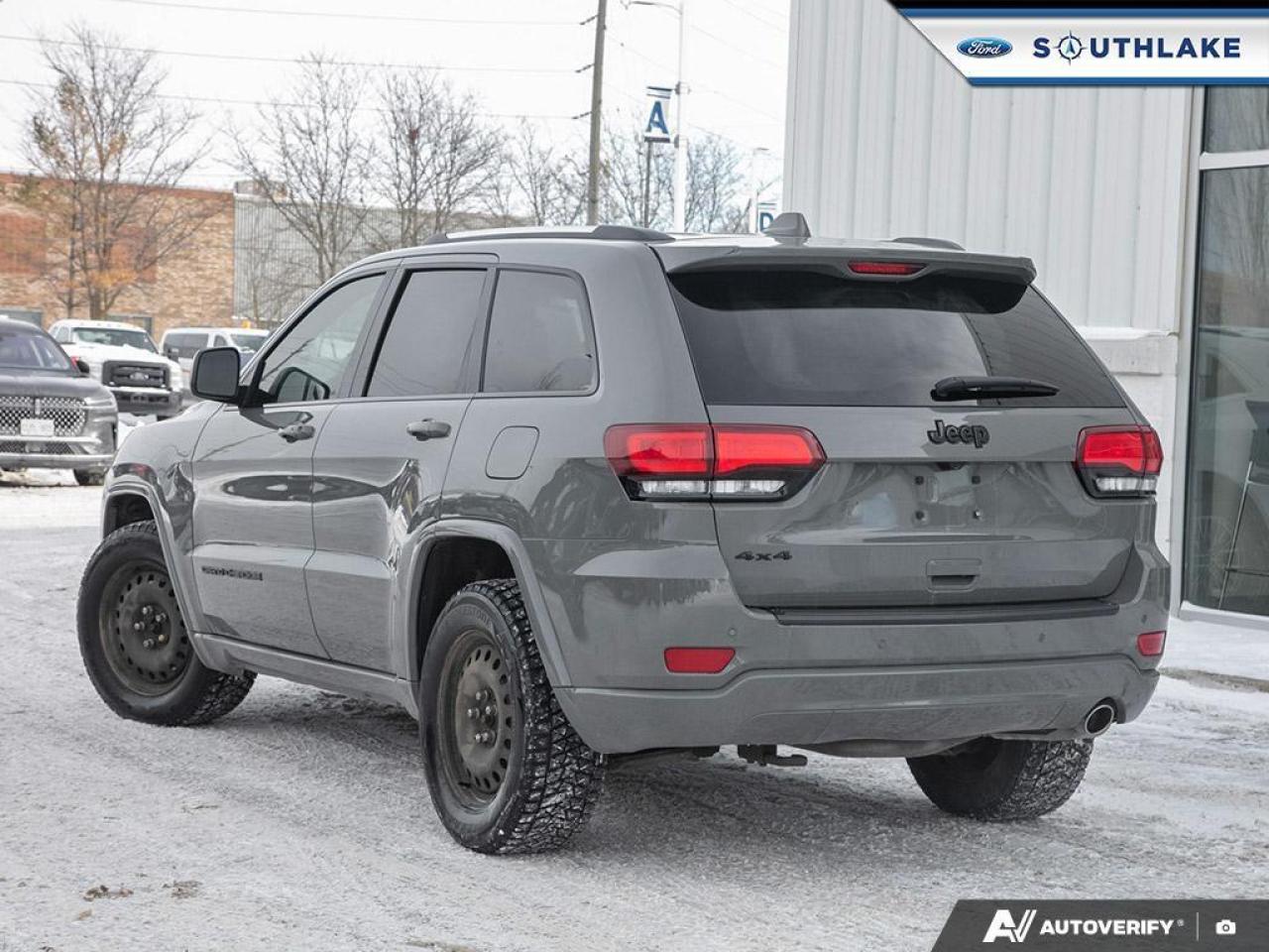 2021 Jeep Grand Cherokee Laredo 4dr 4x4 Photo3