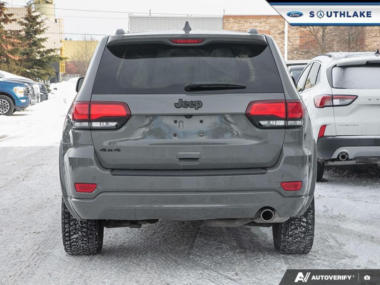 2021 Jeep Grand Cherokee Laredo 4dr 4x4 Photo