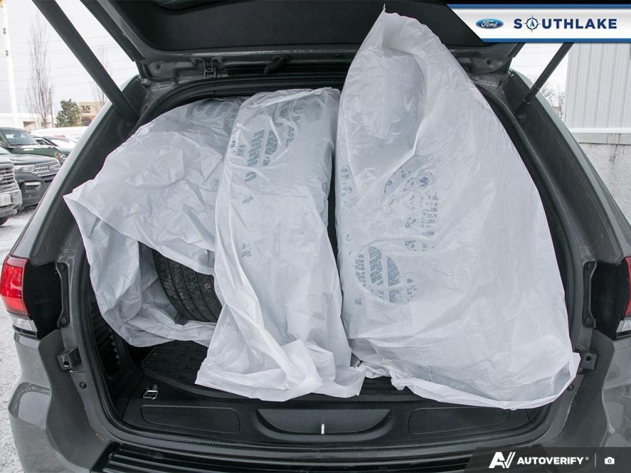 2021 Jeep Grand Cherokee Laredo 4dr 4x4 Photo