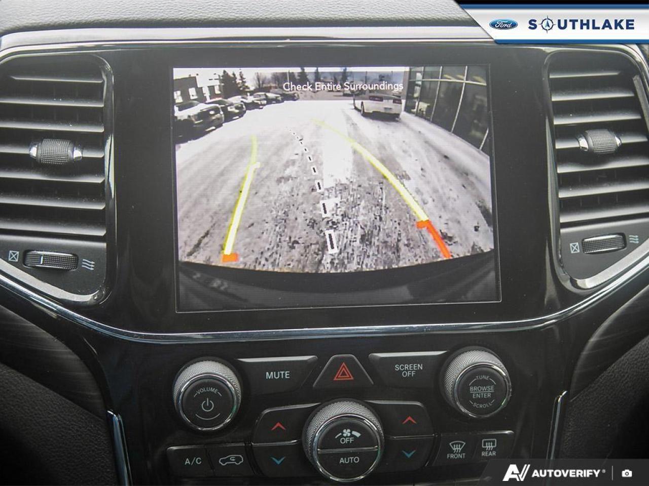 2021 Jeep Grand Cherokee Laredo 4dr 4x4 Photo